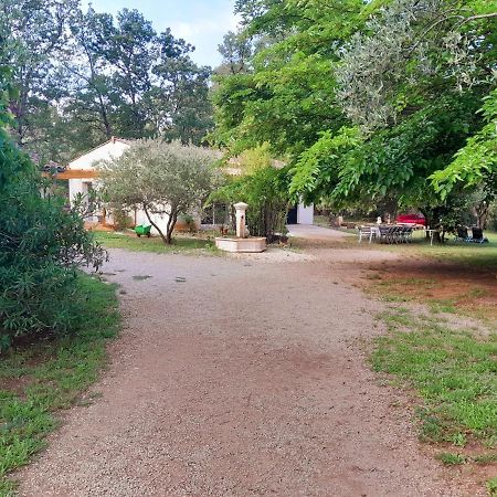 Domaine D'Avalon Guest House Lorgues Exterior photo